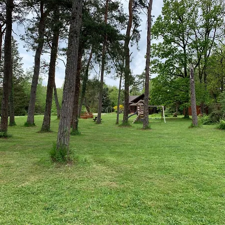 Dans Les Bois ロッジ *